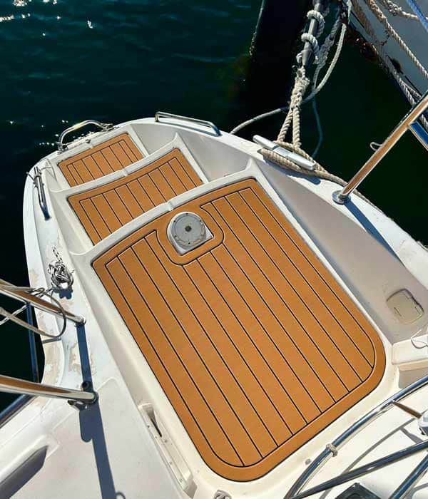 leisure boat steps catamaran